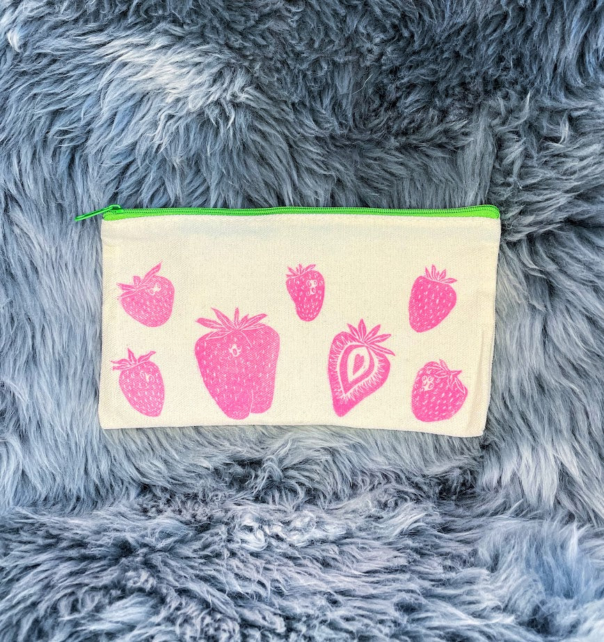 Strawberries Small Zipper Pouch
