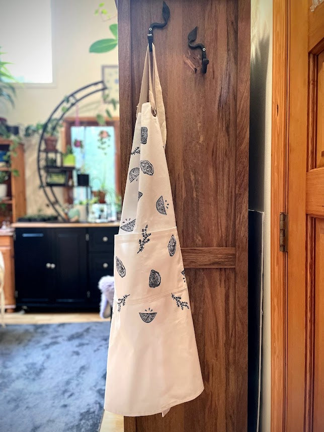 Oysters Apron